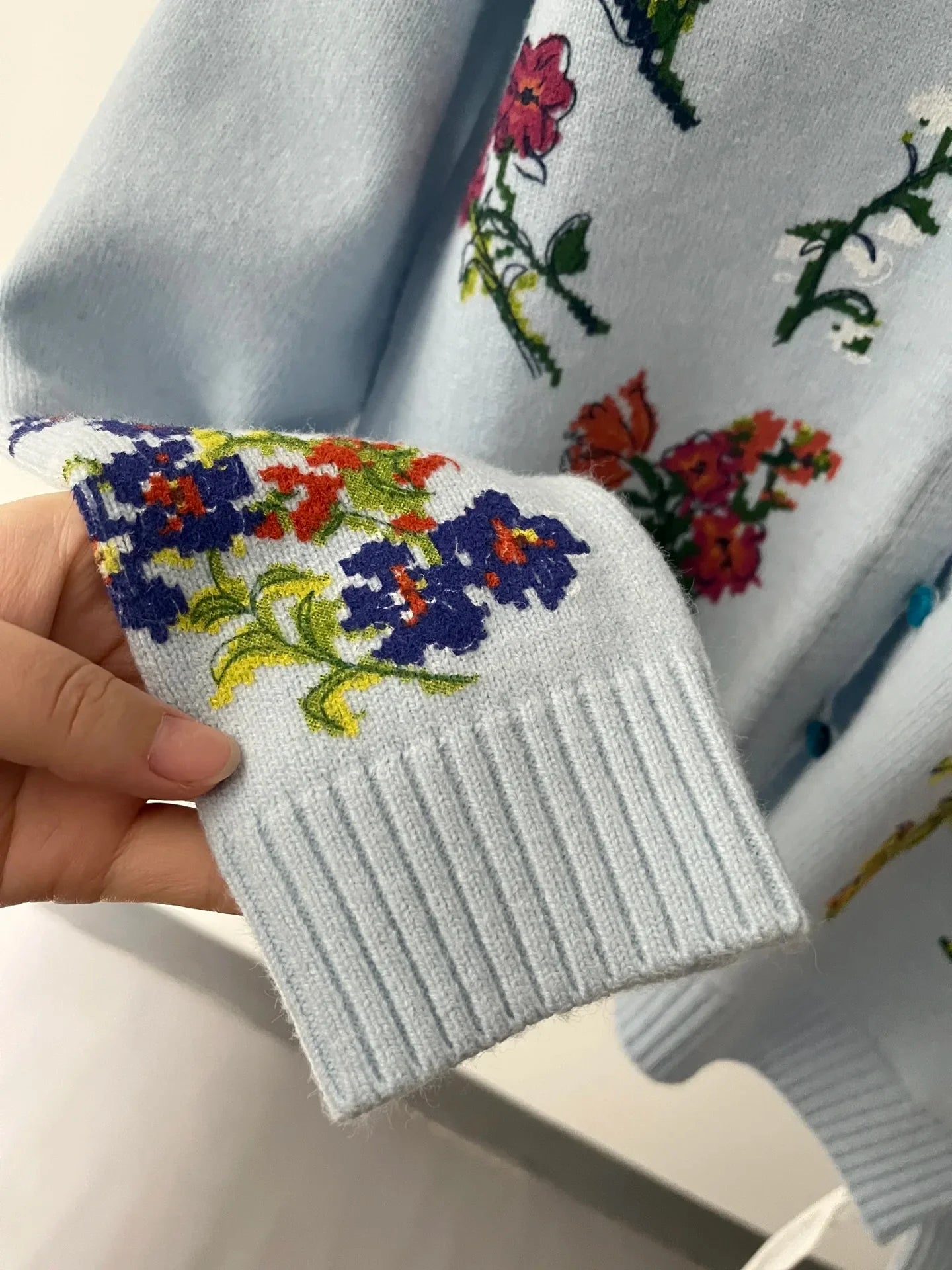 Sahara | Elegant vest med blomster