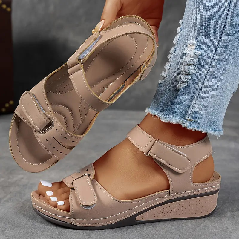 Clara™ ortopædiske sandaler med kilehæl